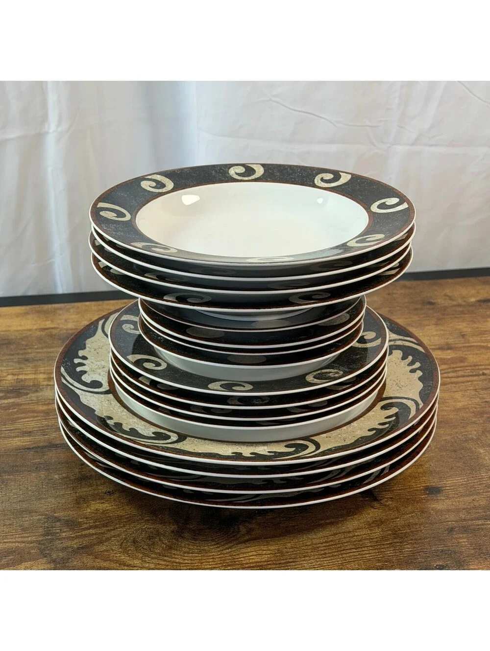 Sasaki Pompeii by Loretta Agro 16pc China Set Dinner Salad Soup Bowls Japan